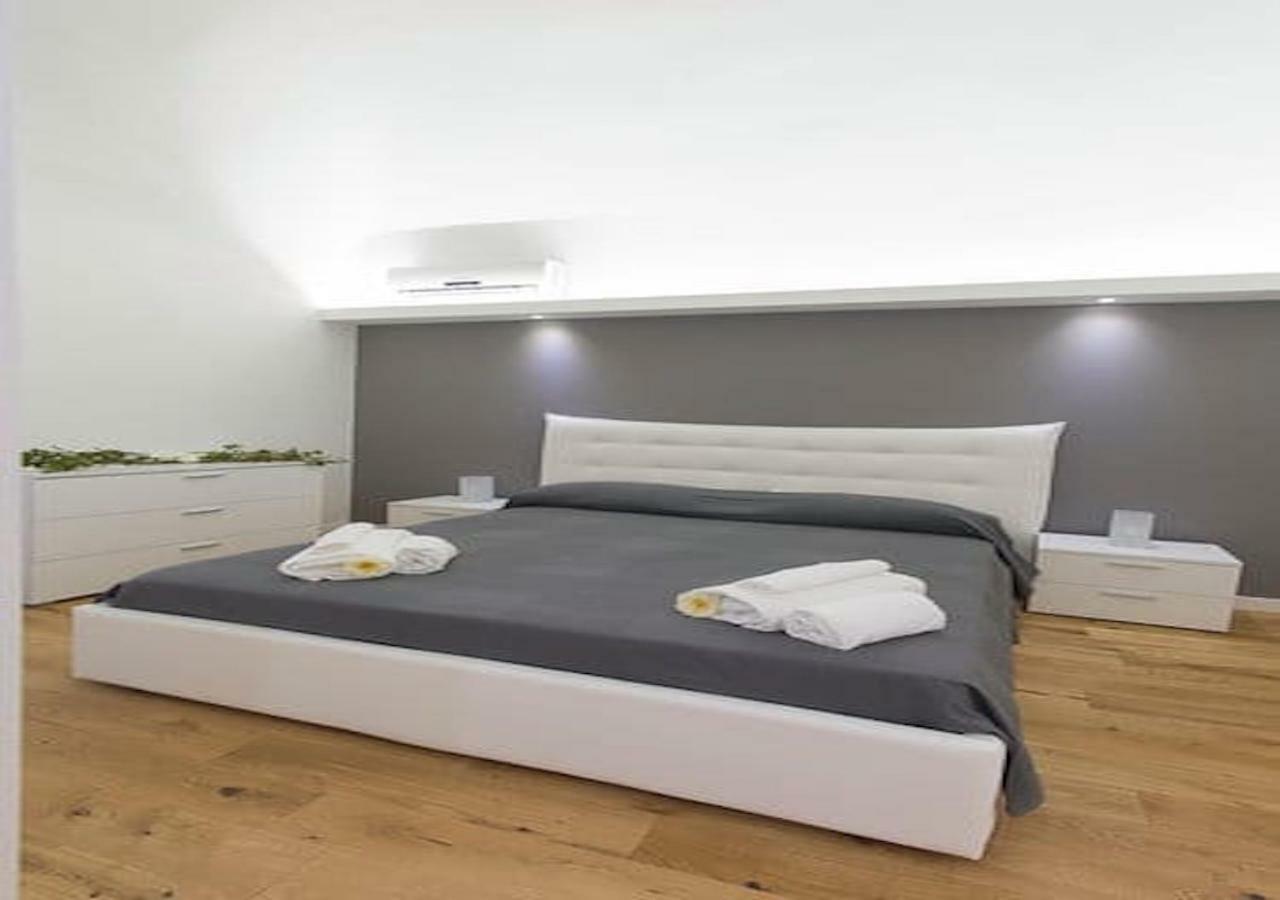 Manganelli Home Catania-Fontanarossai nemzetközi repülőtér Kültér fotó